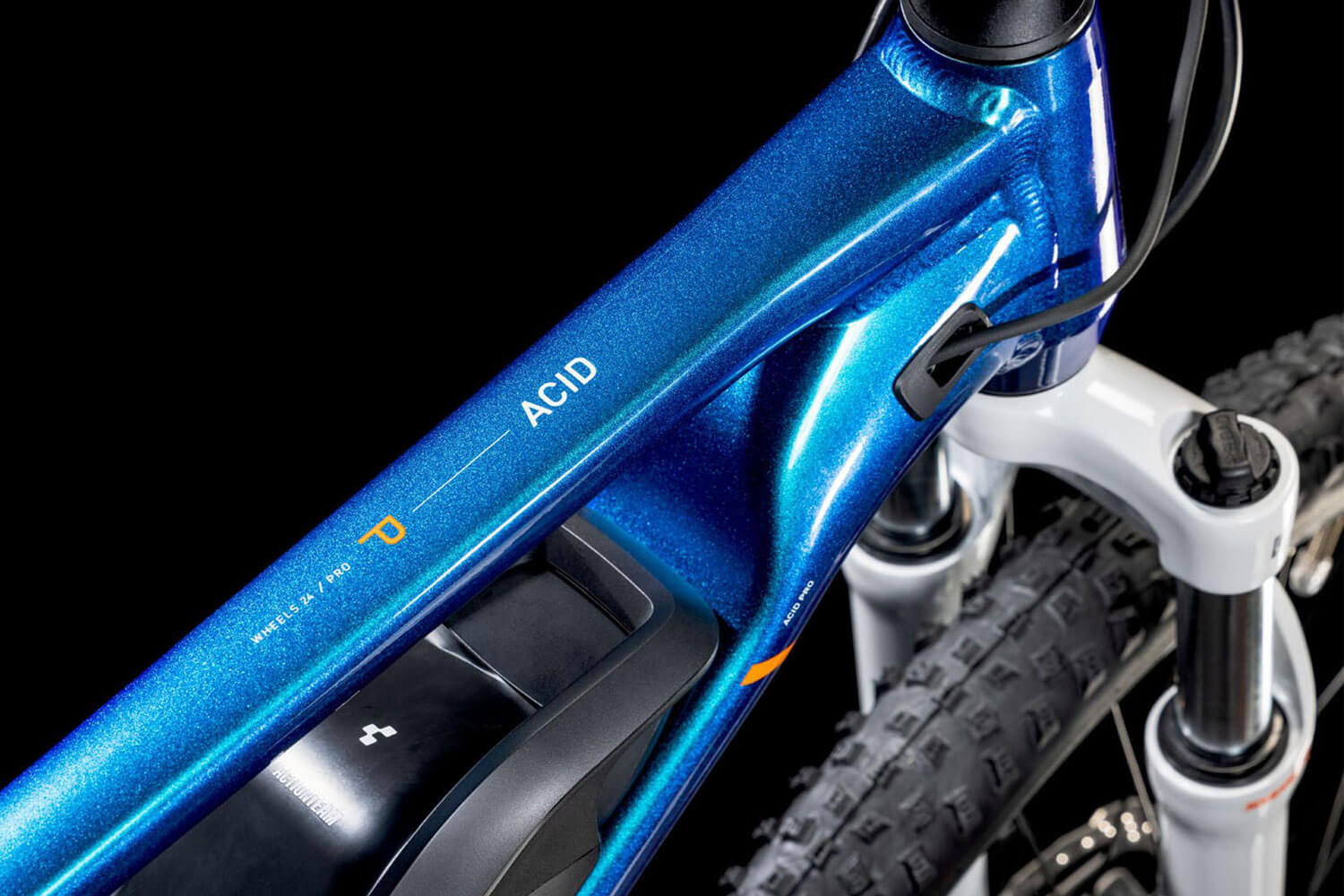 Cube Acid 240 Hybrid Rookie Pro 400 2025  